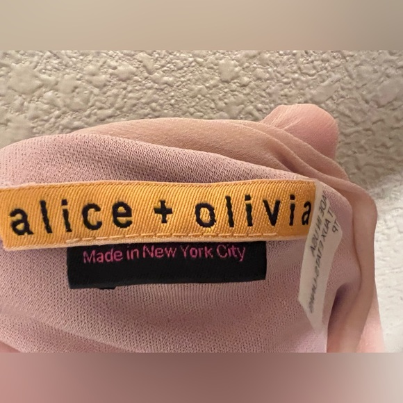 Alice + Olivia XS pink dress - Picture 4 of 4